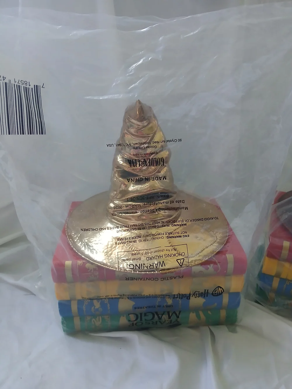 Cinemark Harry Potter 25th Anniversary Gold Sorting Hat Popcorn Bucket In Hand